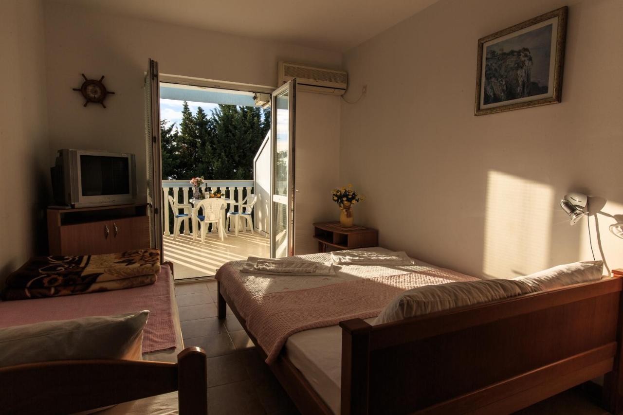סוטומורה Guest House Perovic מראה חיצוני תמונה