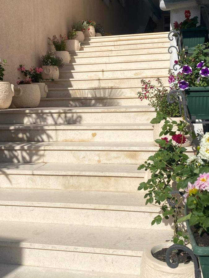 סוטומורה Guest House Perovic מראה חיצוני תמונה