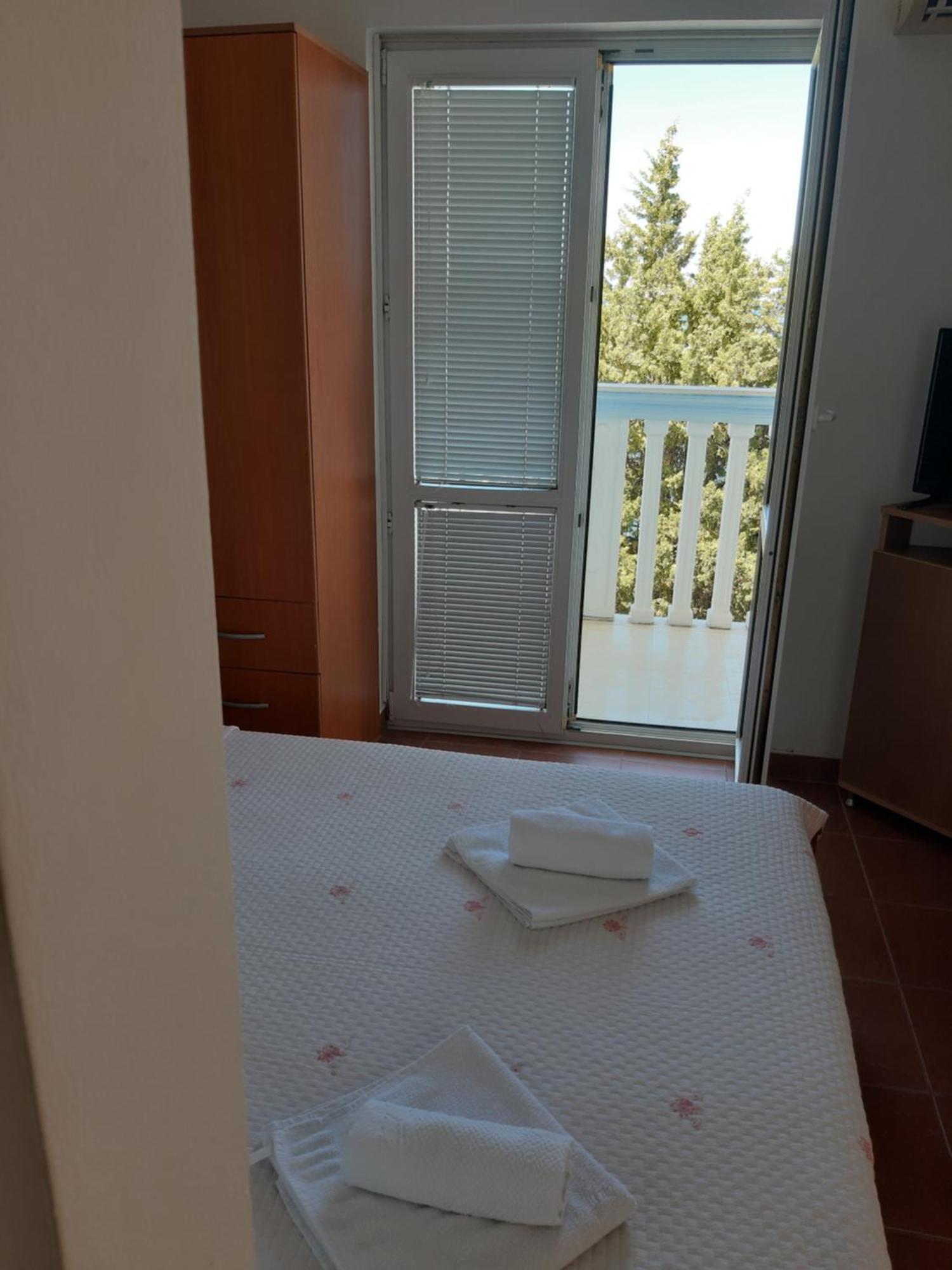 סוטומורה Guest House Perovic חדר תמונה