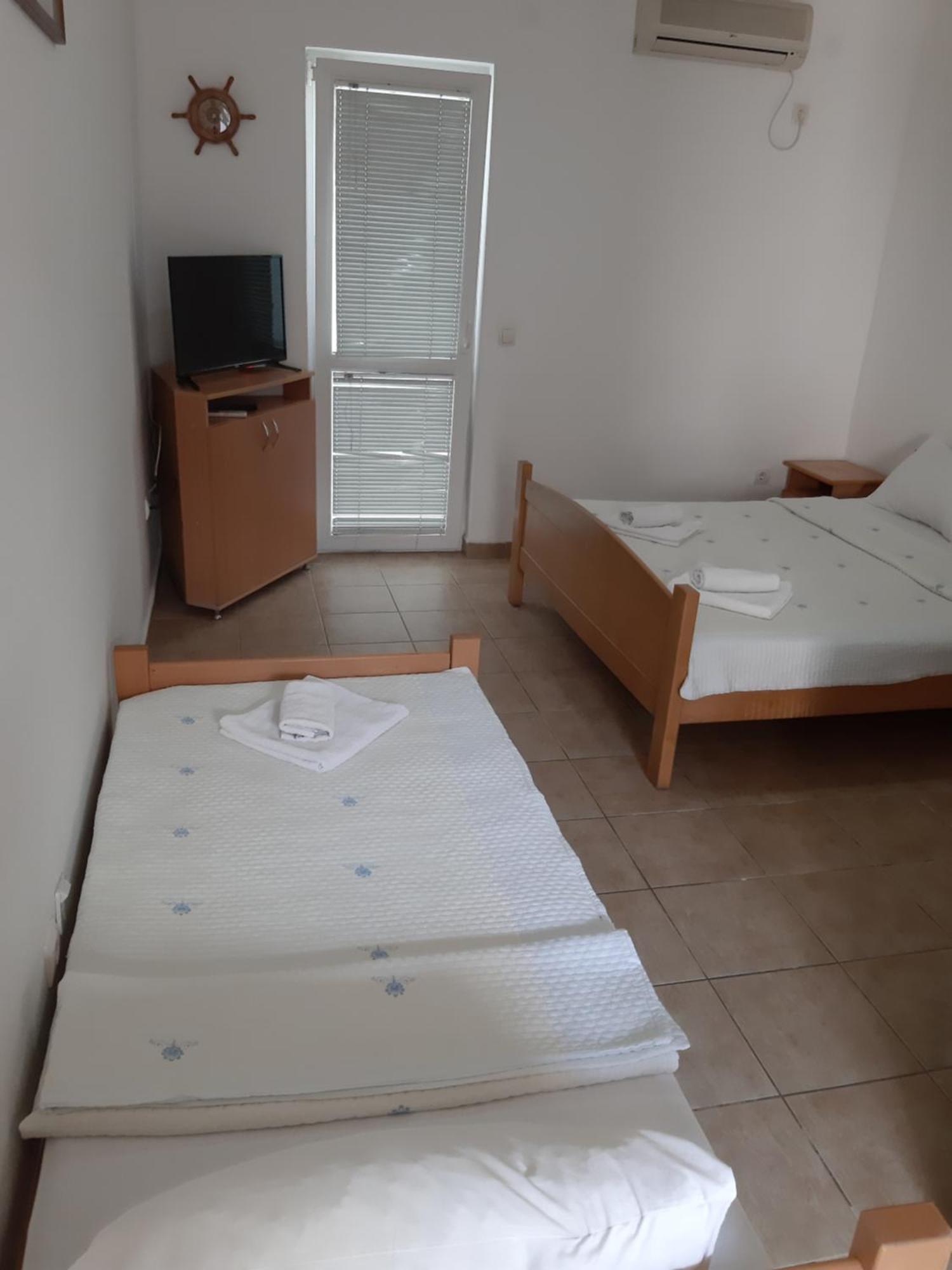סוטומורה Guest House Perovic חדר תמונה