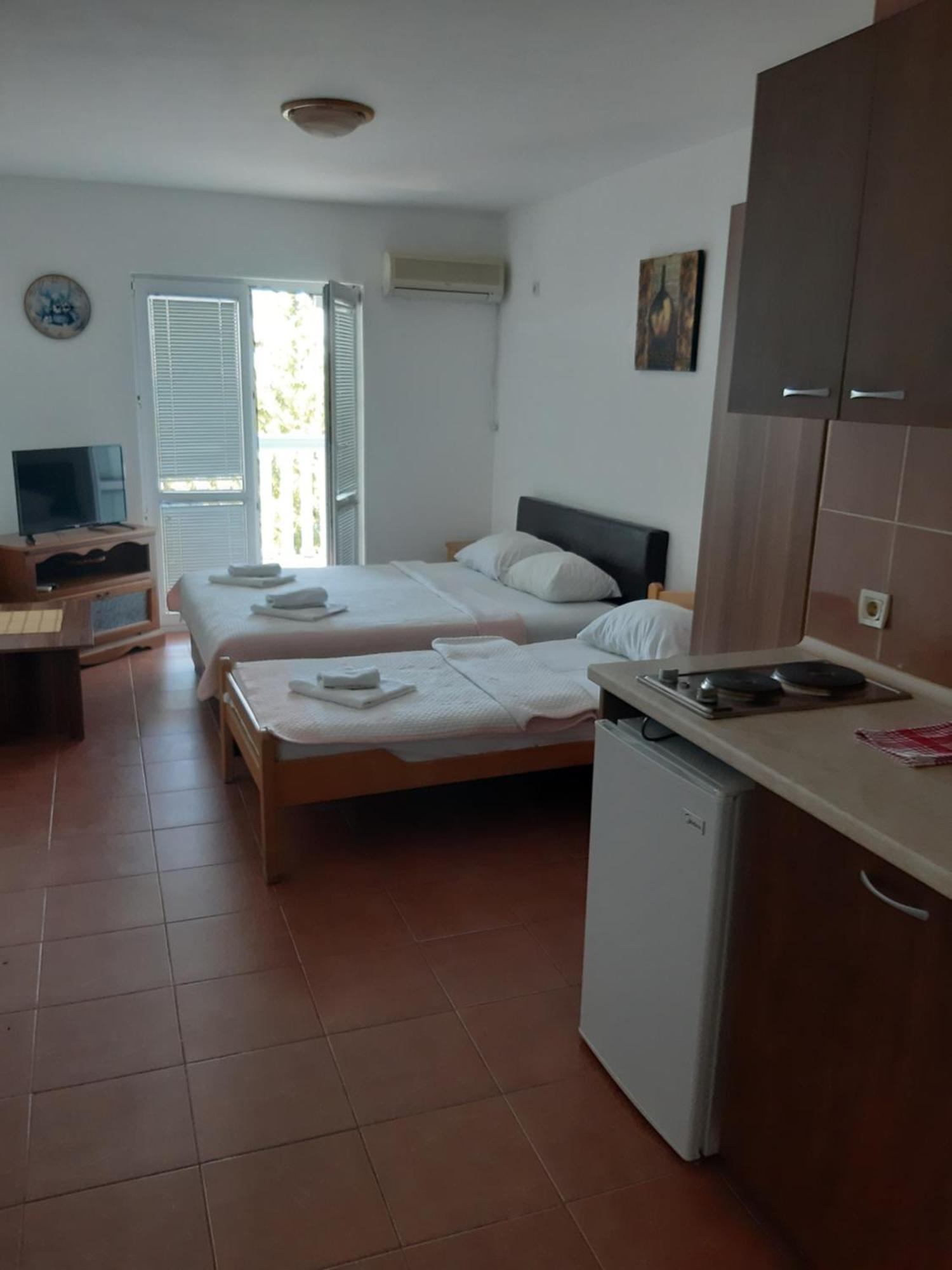 סוטומורה Guest House Perovic חדר תמונה