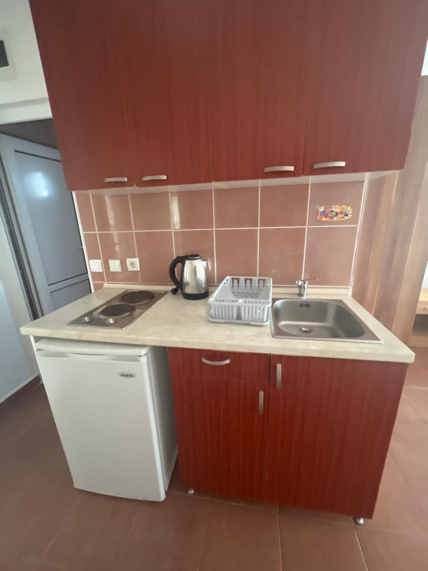 סוטומורה Guest House Perovic מראה חיצוני תמונה